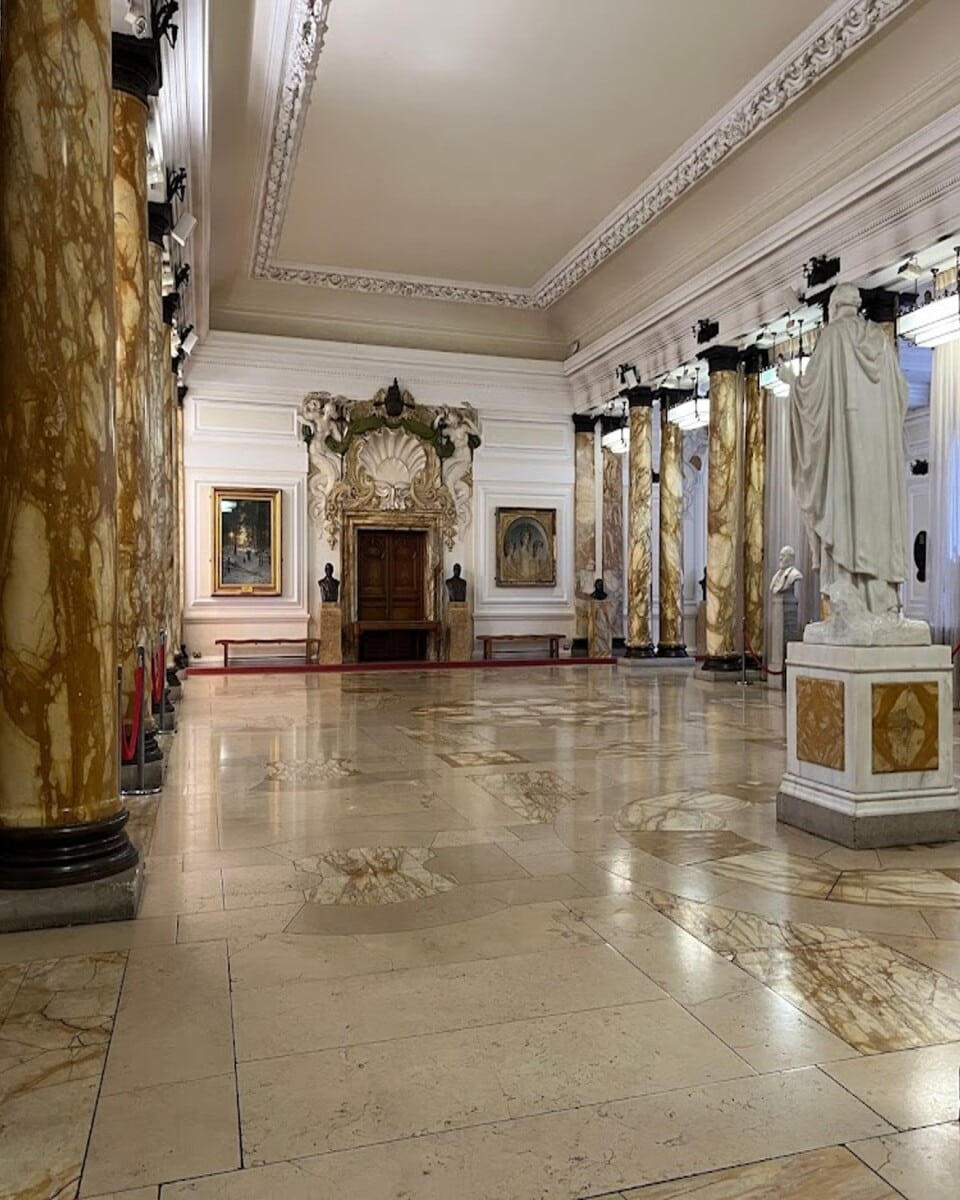 Cardiff City Hall, Cardiff