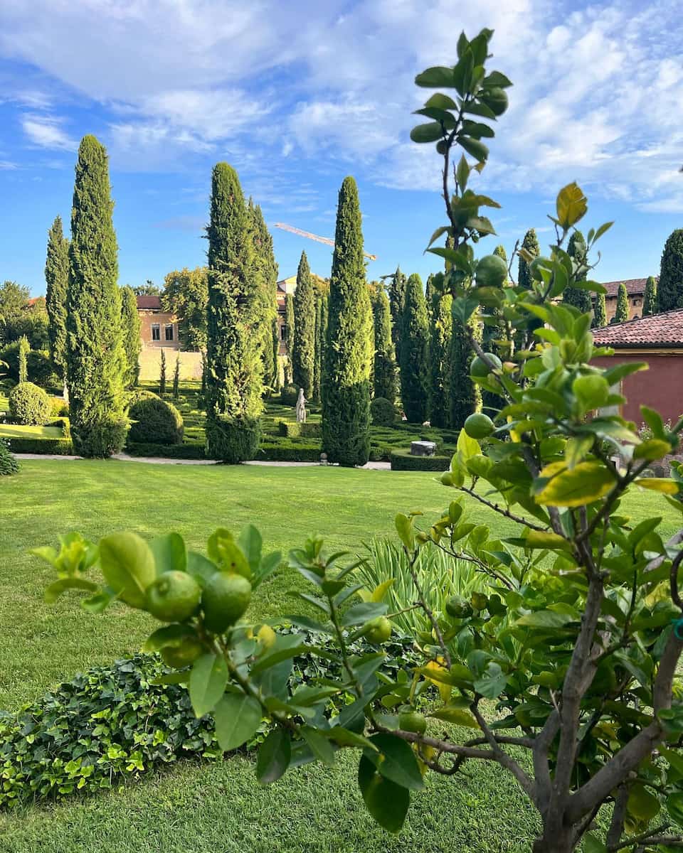 Verona, Giardino Giusti Springtime