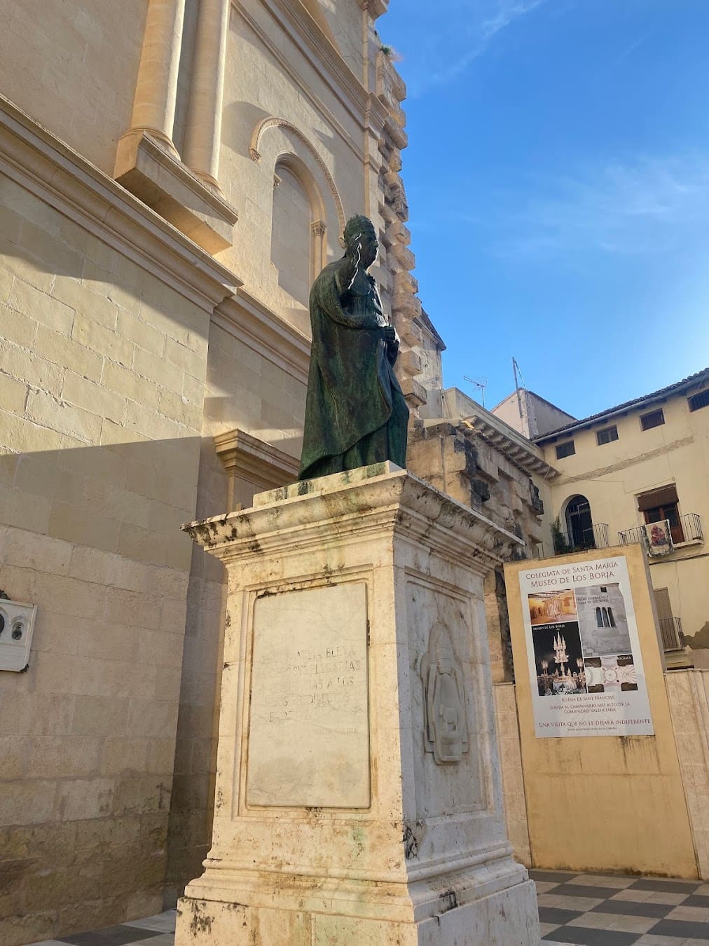Xàtiva, Statue