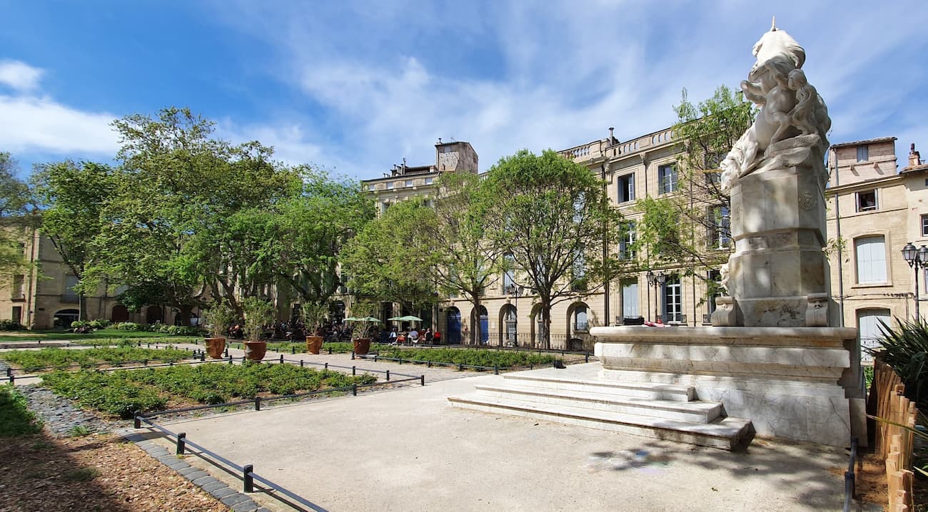 Place de la Canourgue