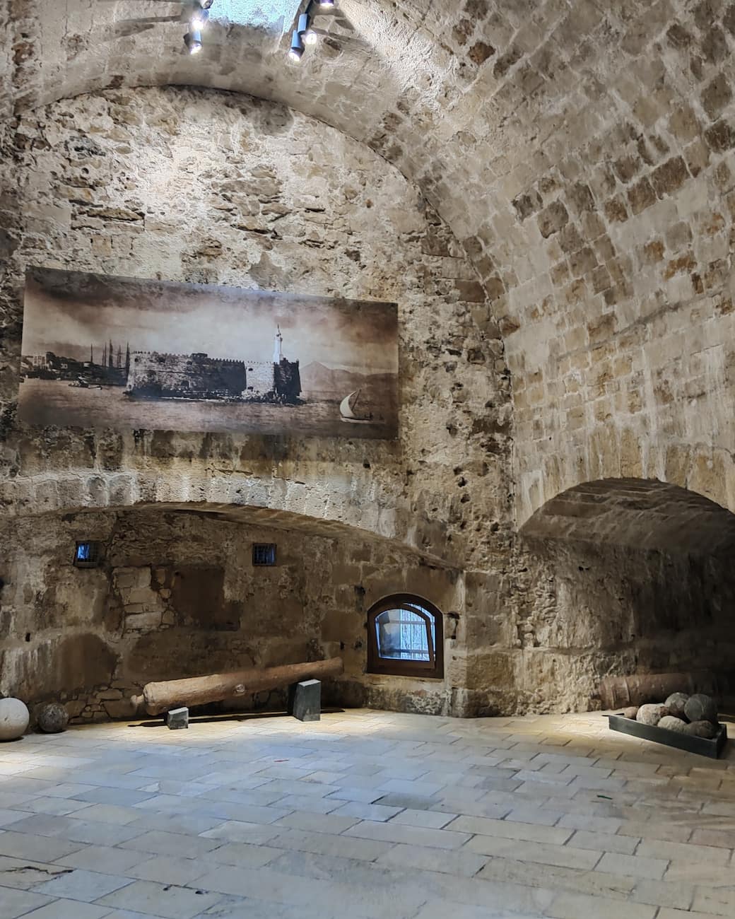 Rocca a Mare Fortress