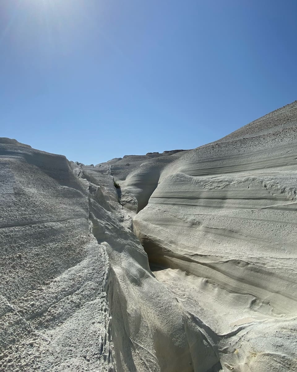 Sarakiniko Beach, Milos