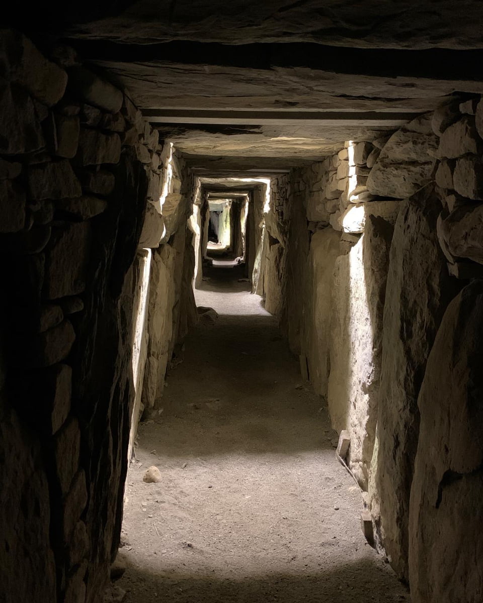 Knowth Passage Tombs, Dublin