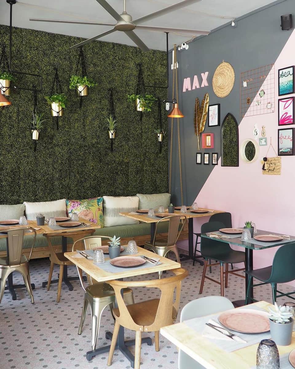 Bars and Restaurants, Palma Nova