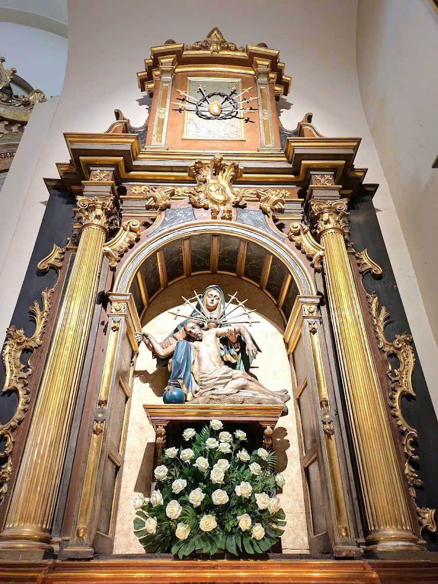 Inside of Iglesia de San Lorenzo, Pamplona