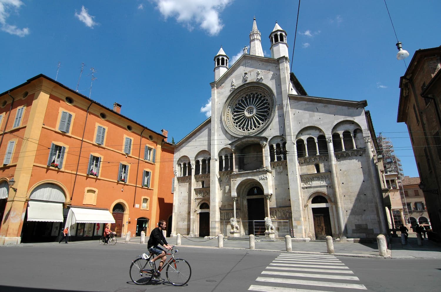 Modena Travel