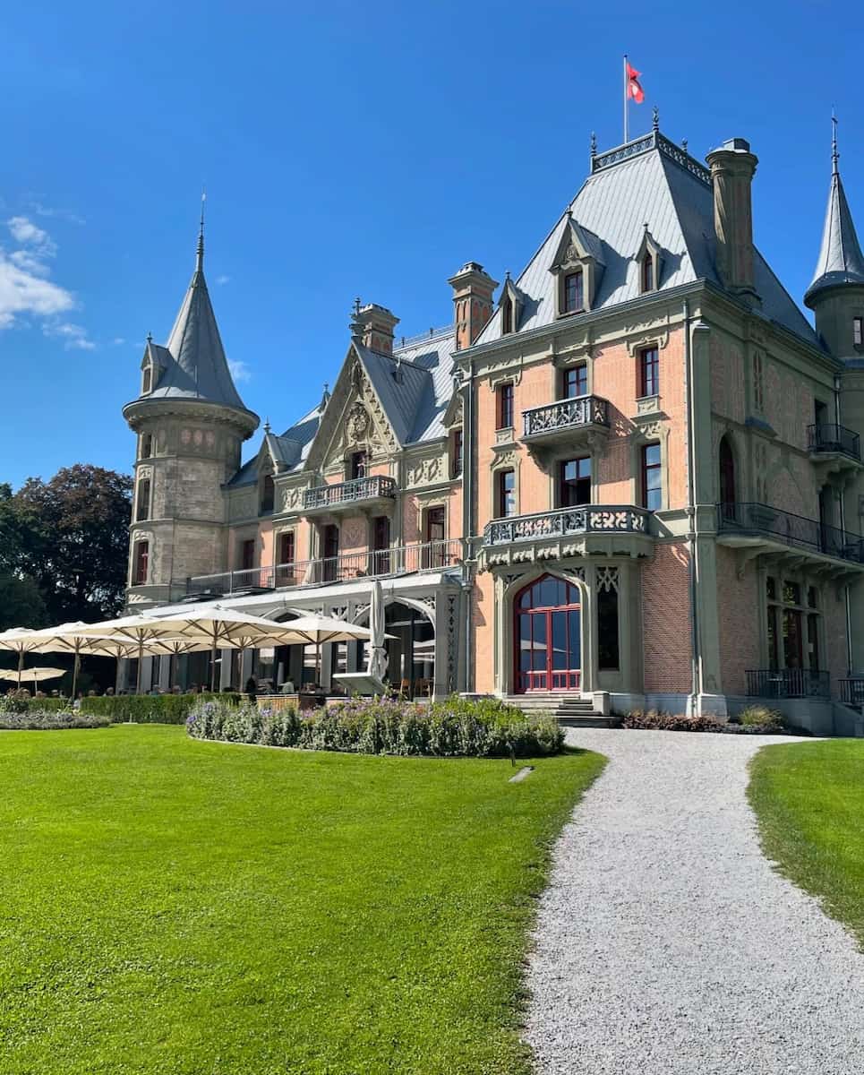 Schadau Park and Castle