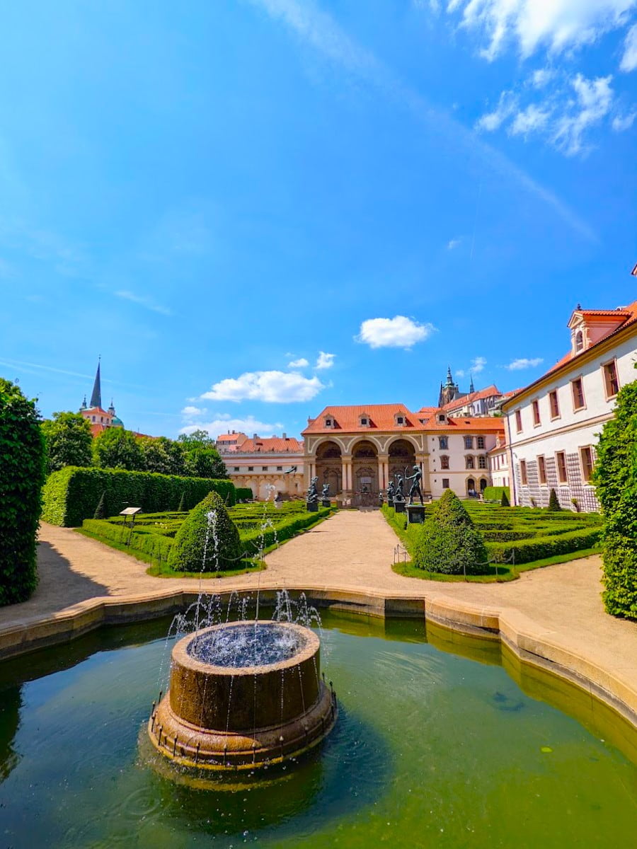 Wallenstein Garden, Prague