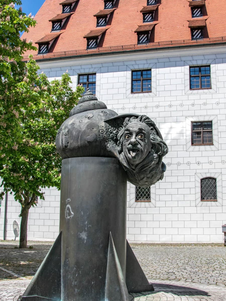 Albert Einstein Fountain, Ulm