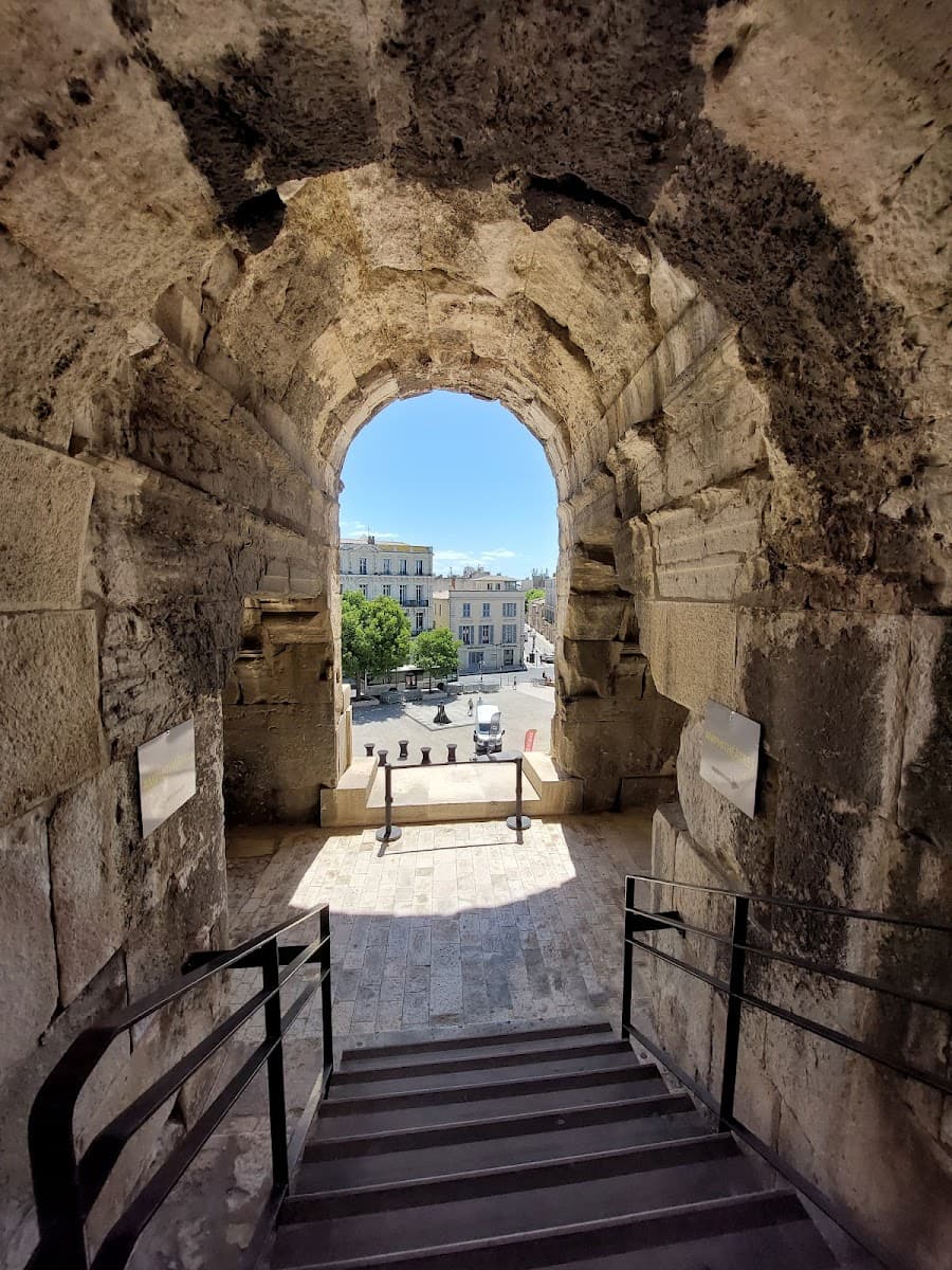 Arenes de Nîmes, Nîmes