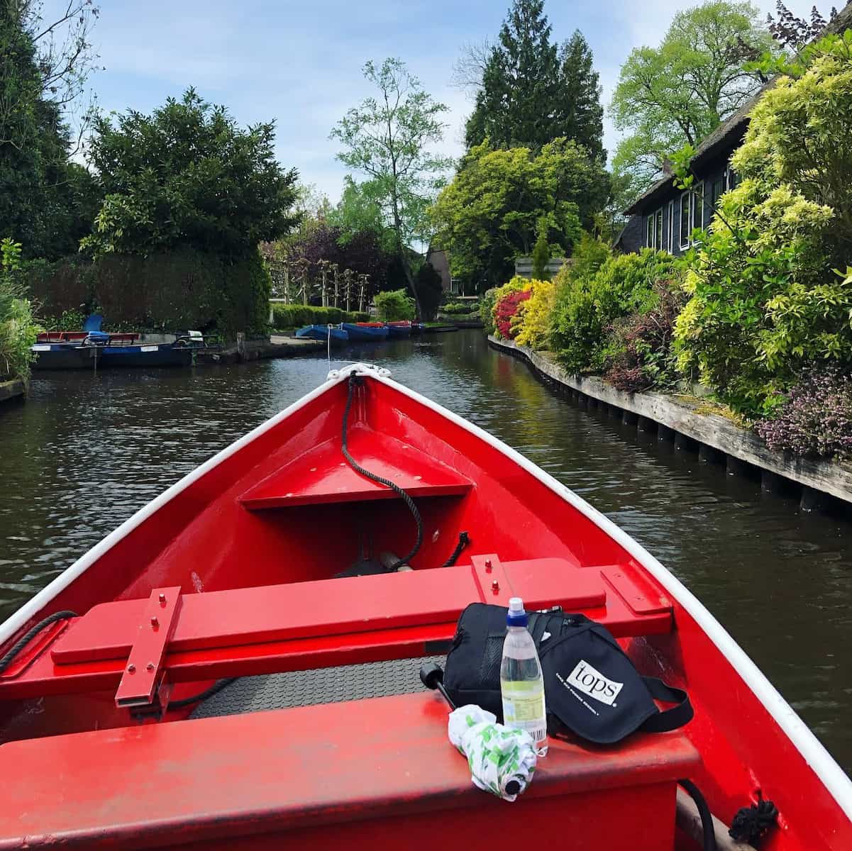 Canal Tour by Whisper Boat, Giethoorn