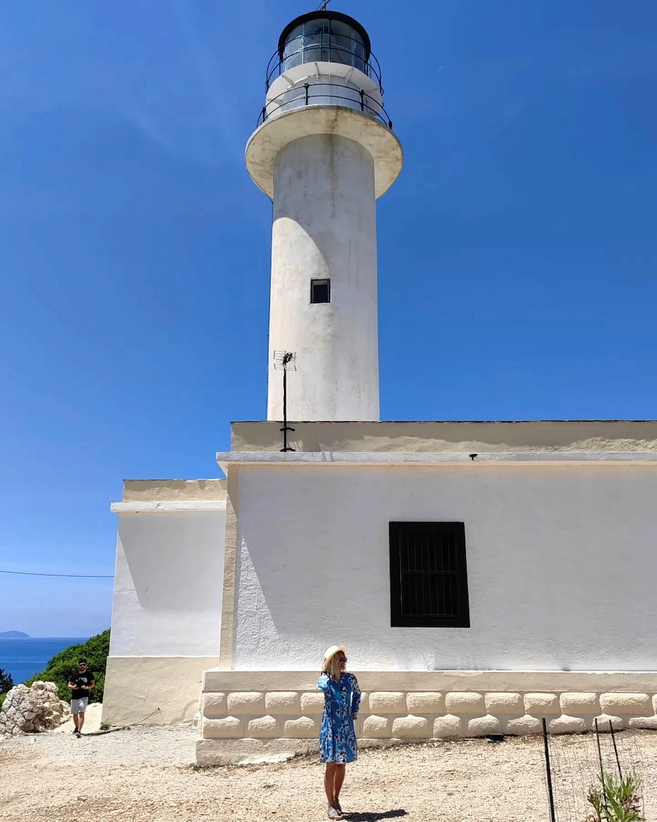 Cape Lefkatas Lighthouse