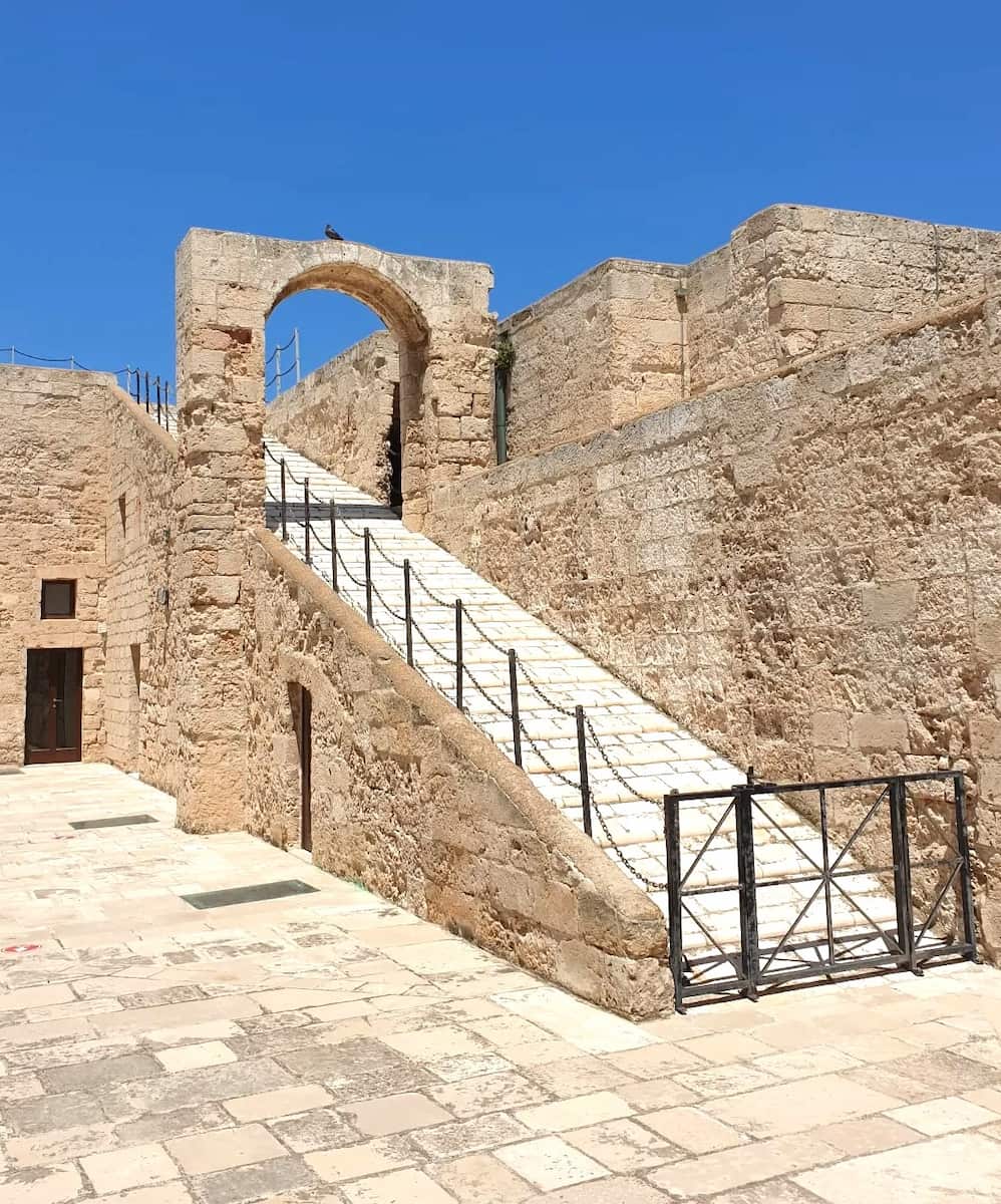 Castle of Charles V, Monopoli