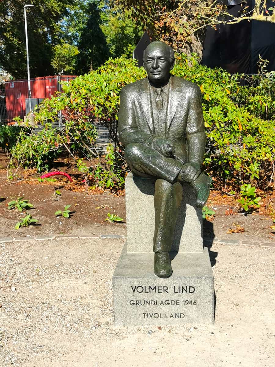 Karolinelund The Red Thread Aalborg