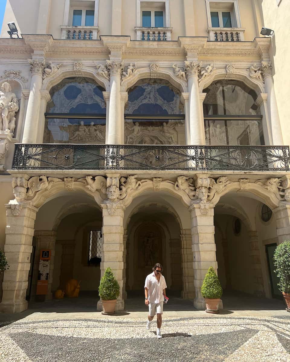 Palazzo Leoni Montanari, Vicenza