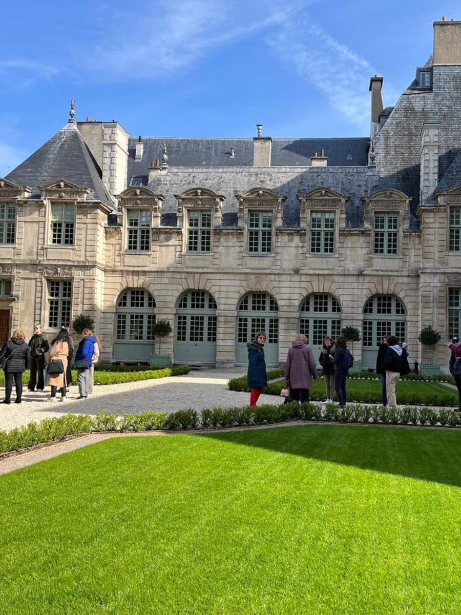 Place des Vosges, Le Marais