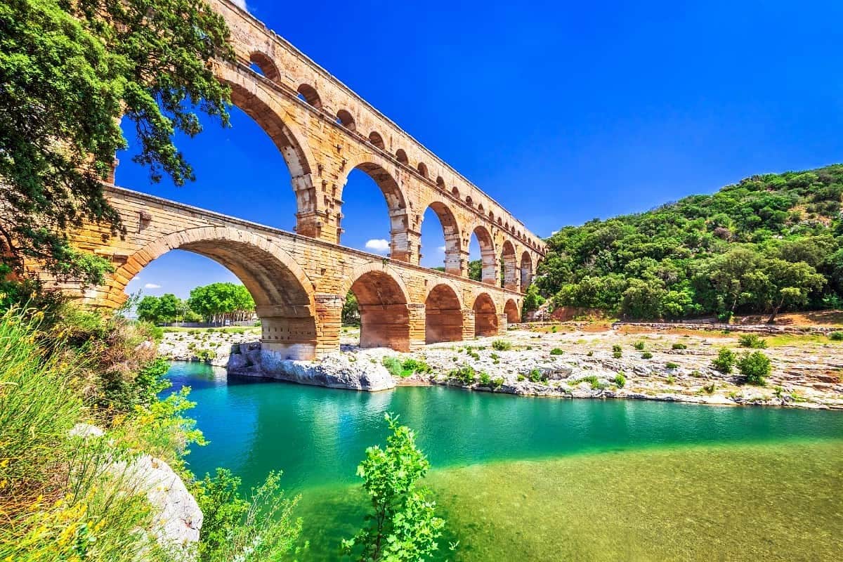 Pont du Gard, Vers-Pont-du-Gard