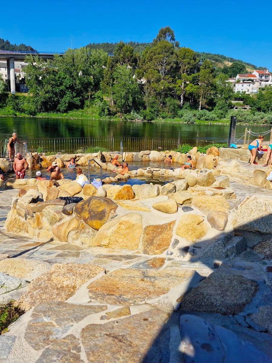 A Chavasqueira, Galicia