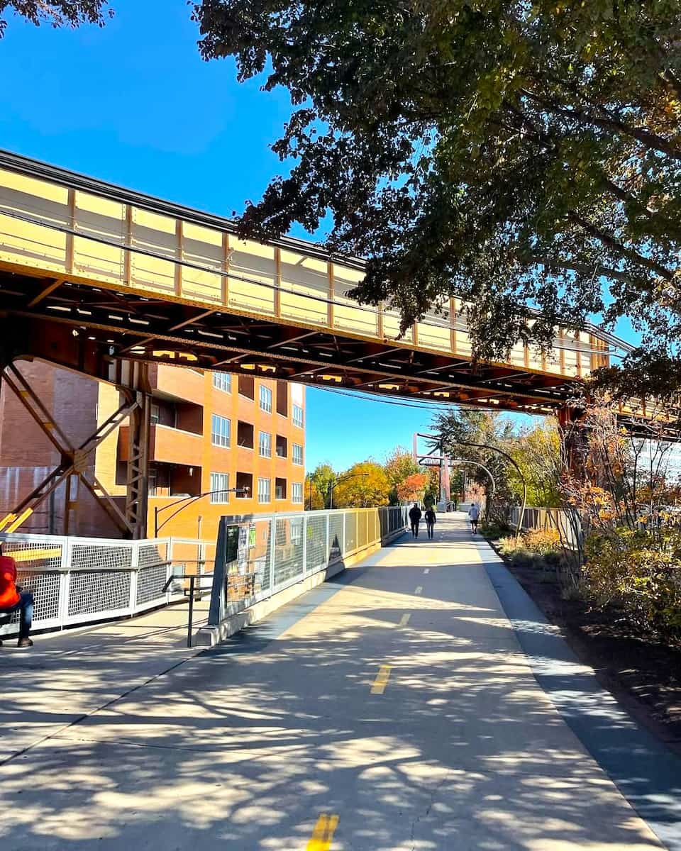Bloomingdale Trail, Chicago