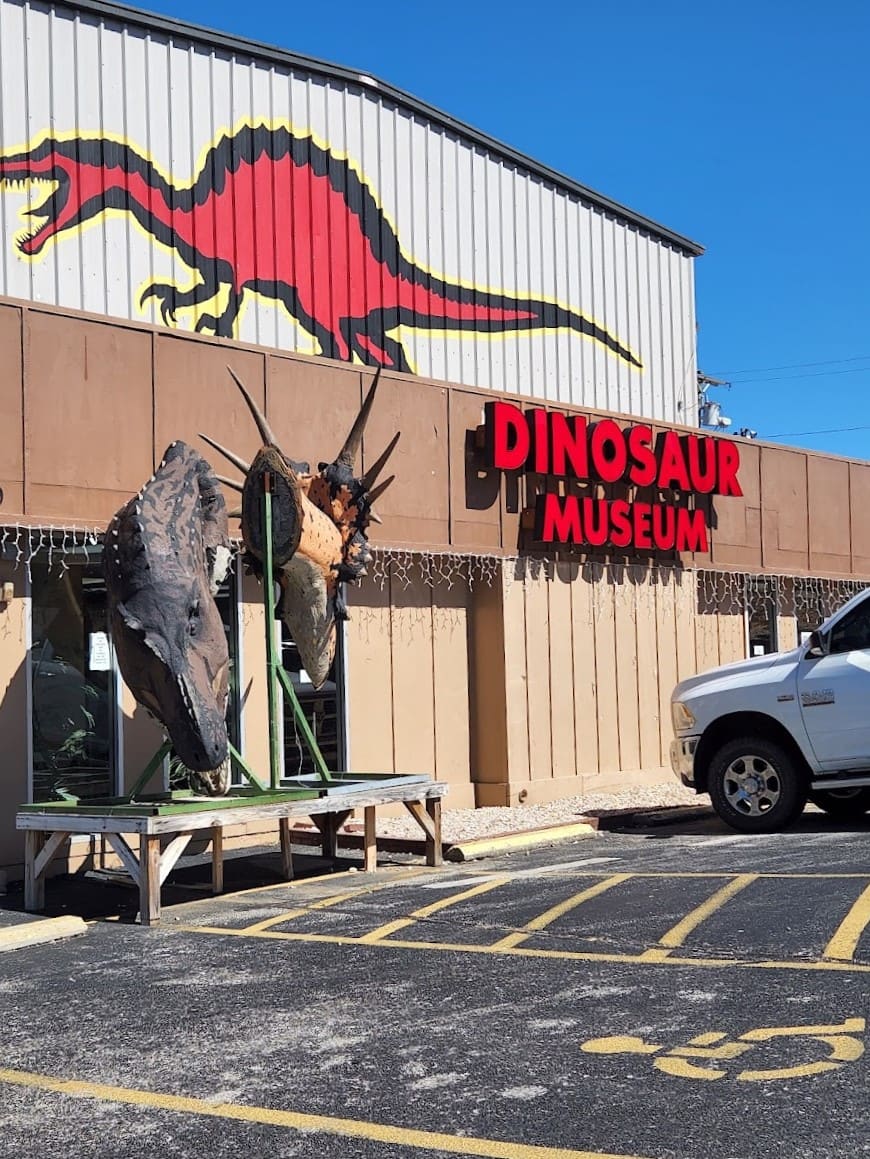 Dinosaur Museum, Branson MO