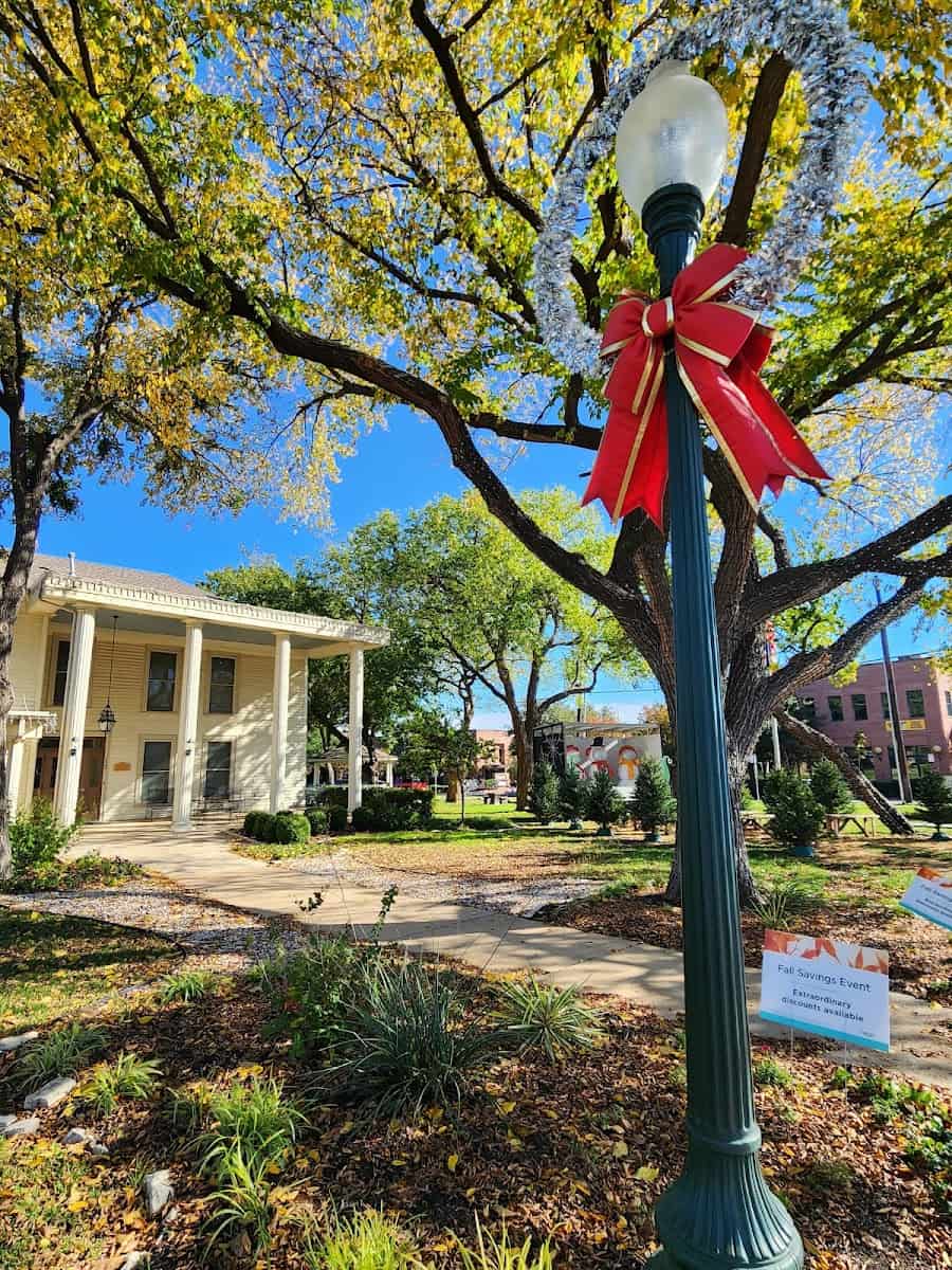 Grapevine Historic Main Street Dallas
