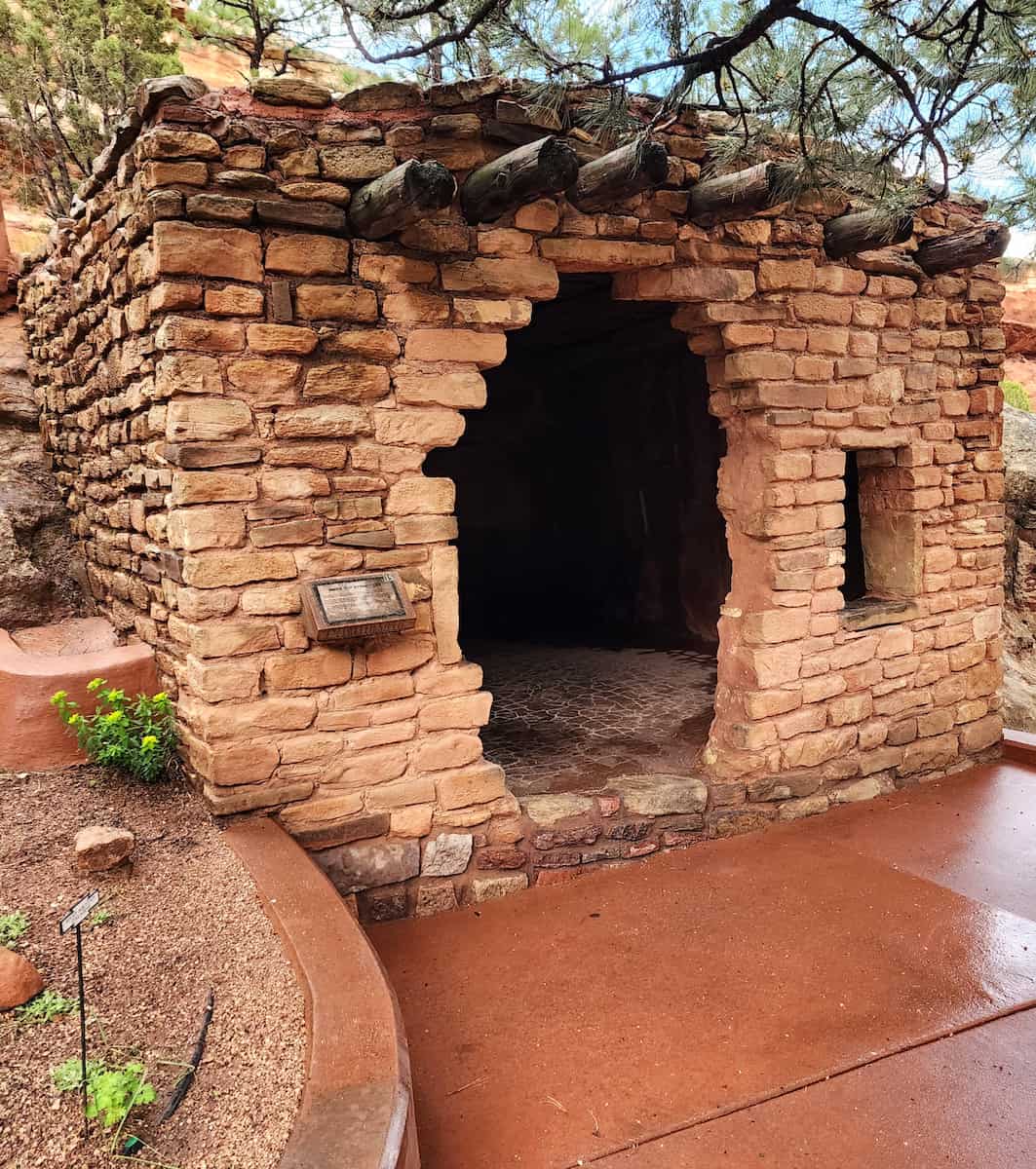 Manitou Cliff Dwellings Colorado Springs