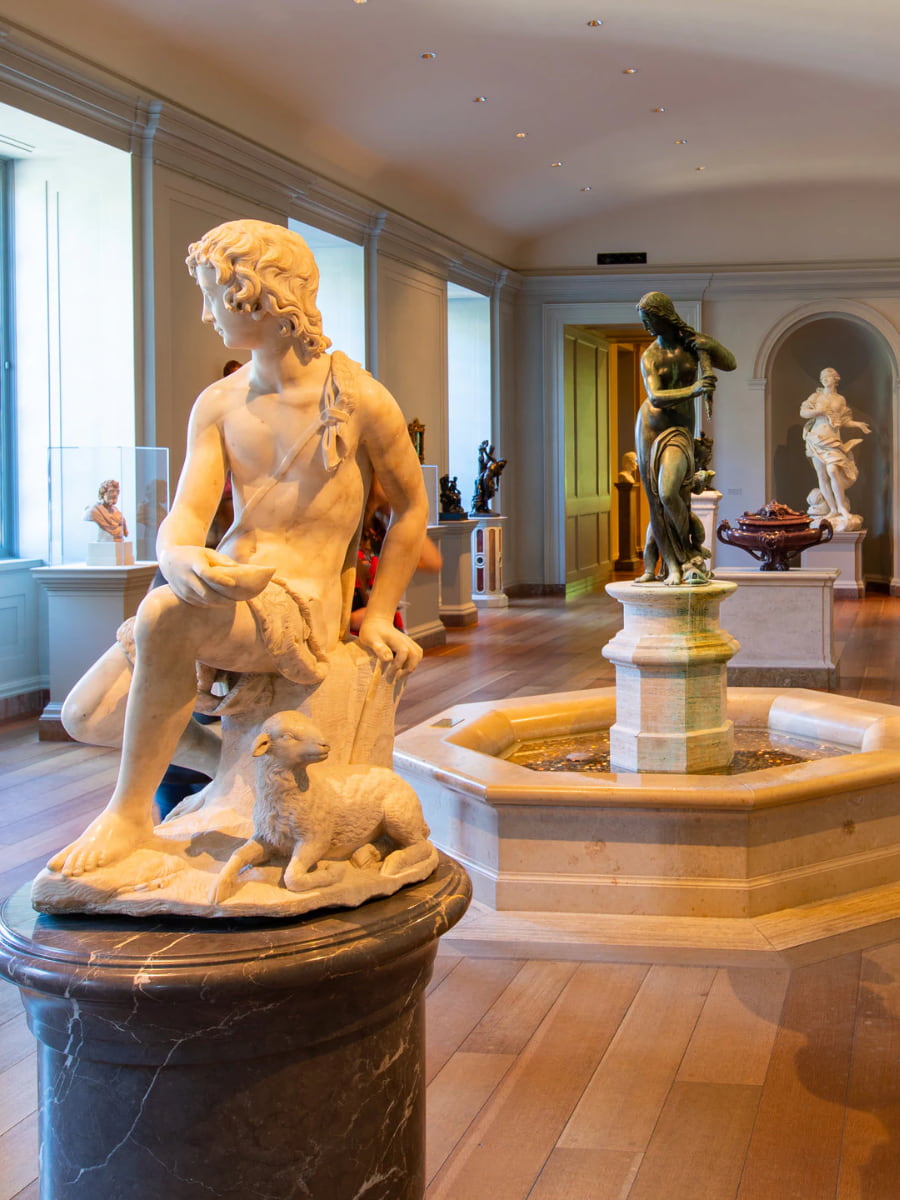 Inside of National Gallery of Art, Washington DC