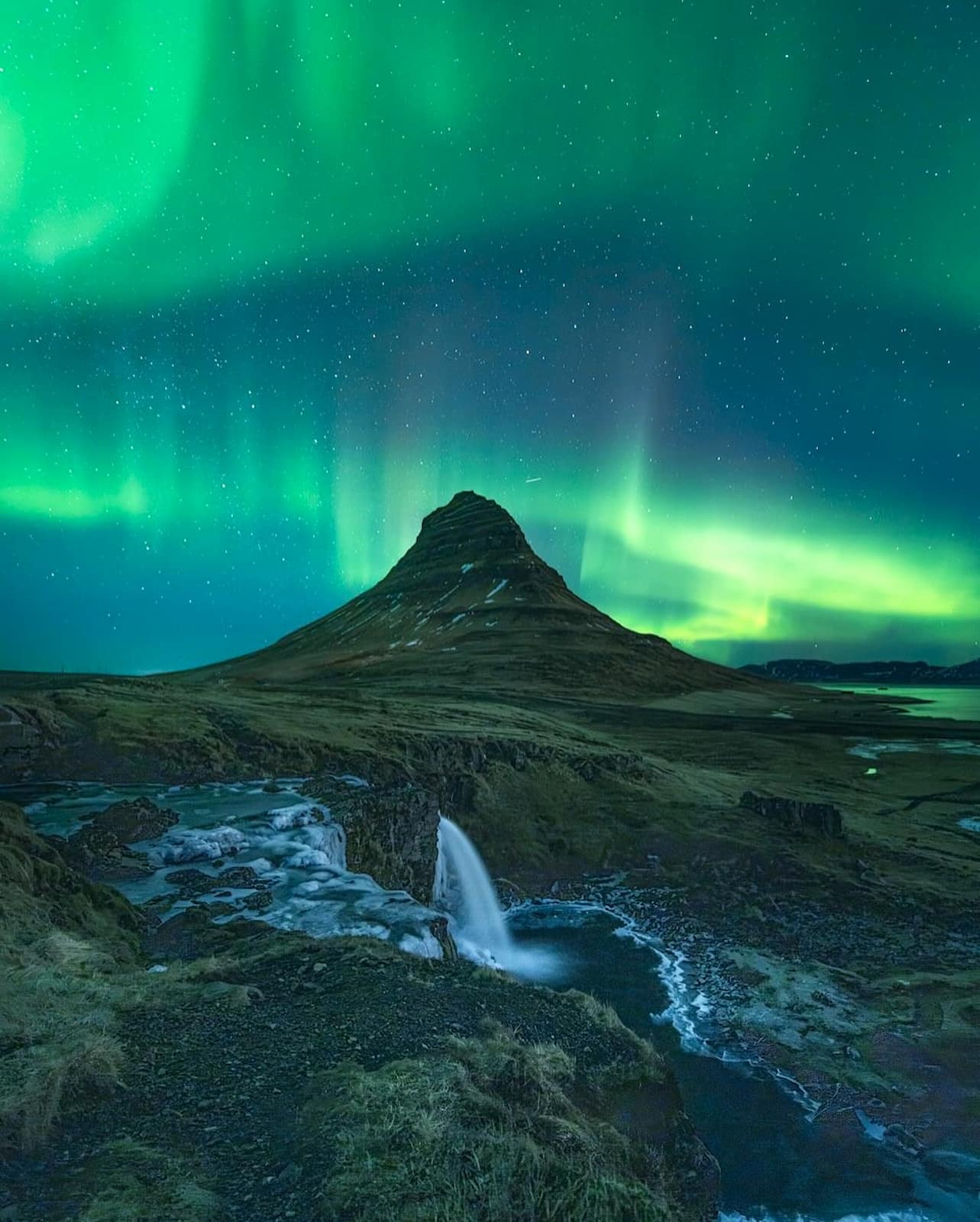 Northern Lights Hunting, Vik