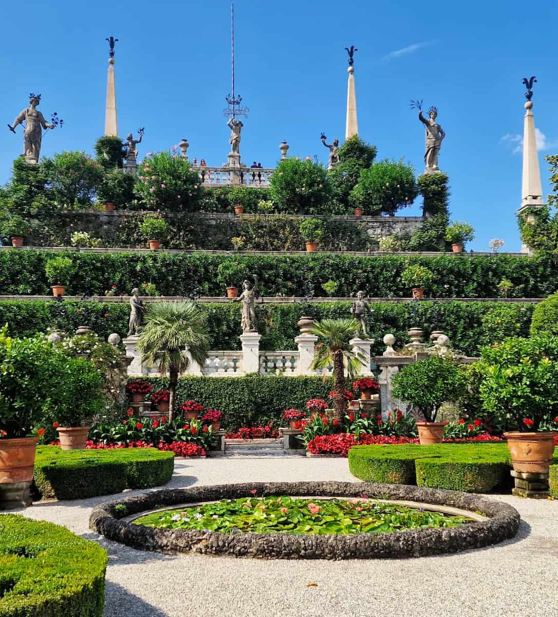 Gardens of territory, Palazzo Borromeo