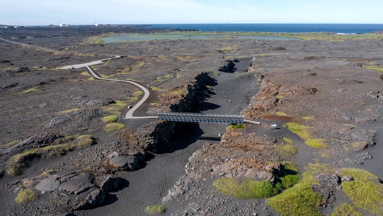 Bridge Between Continents Keflavik