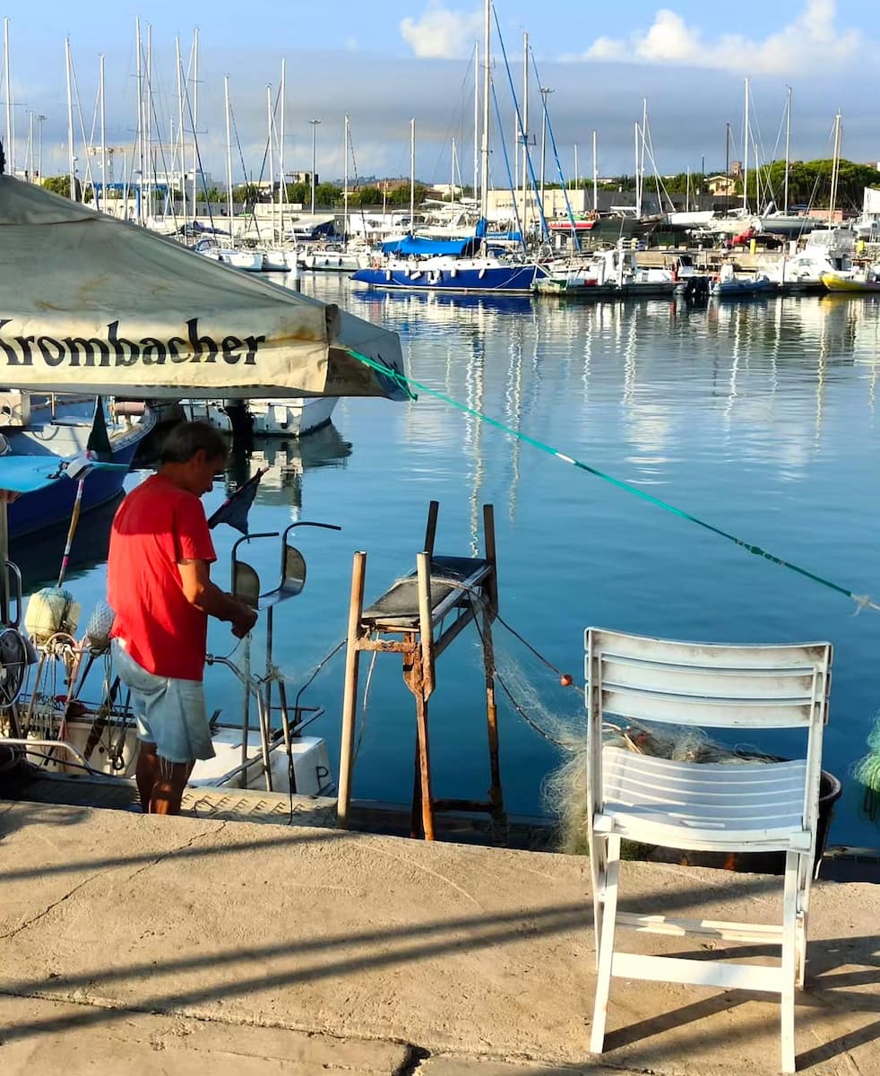 Fishermen at the Marina Tropea