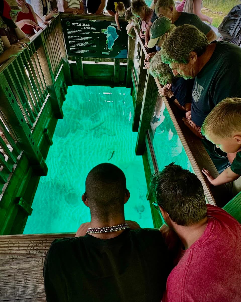 Kitch-iti-kipi, Michigan