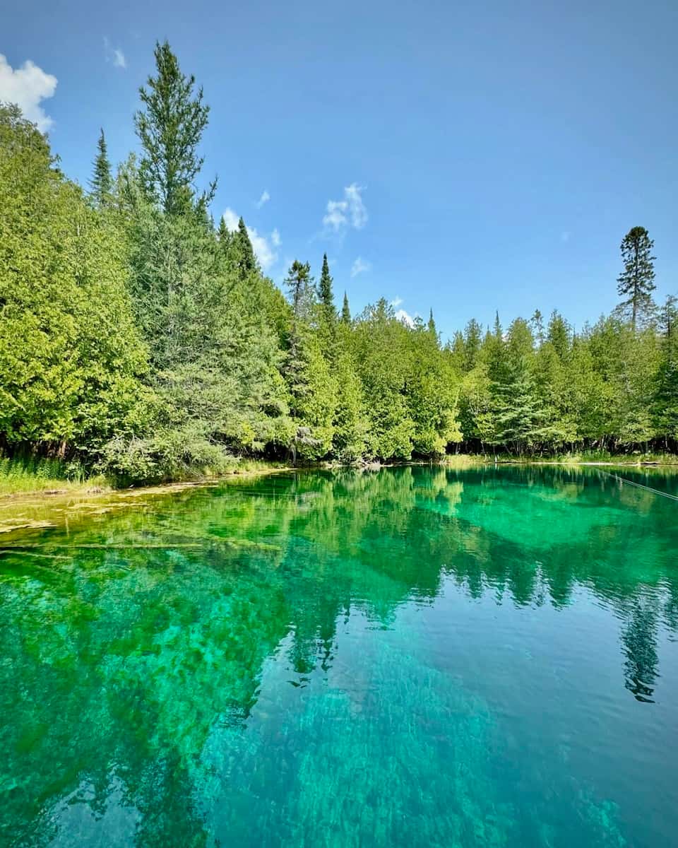 Kitch-iti-kipi, Michigan