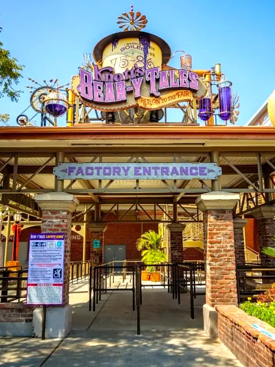 Knott's Berry Farm, California