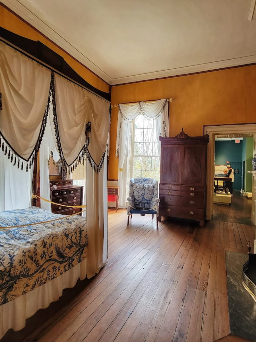 Inside of Nathaniel Russell House, Charleston