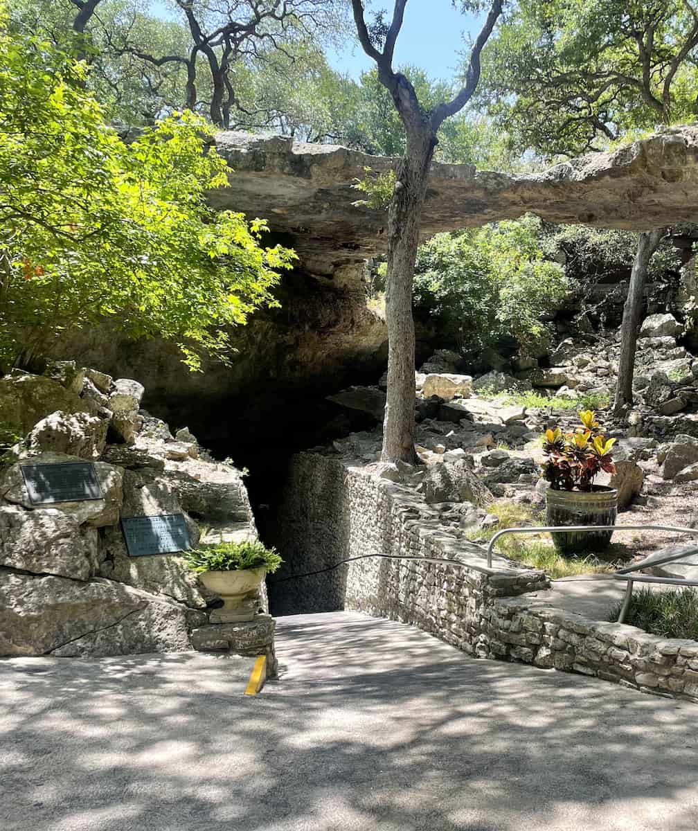 Natural Bridge Caverns, Texas