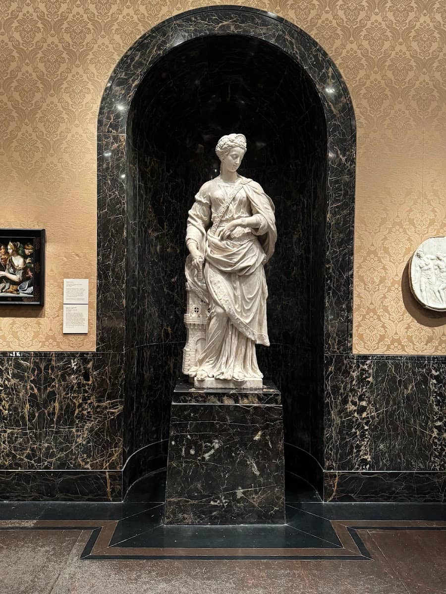 Inside of Nelson-Atkins Museum of Art, Kansas City