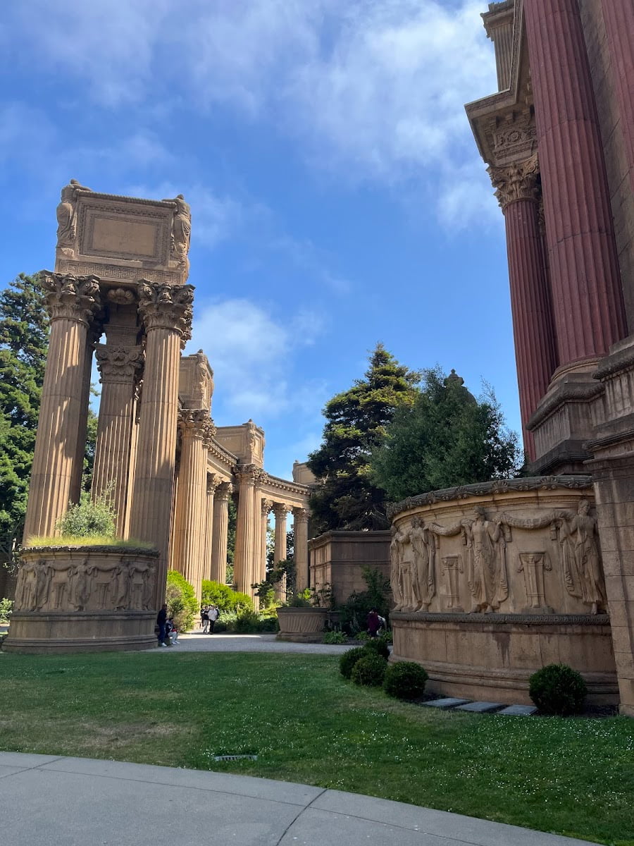 Palace of Fine Arts, California