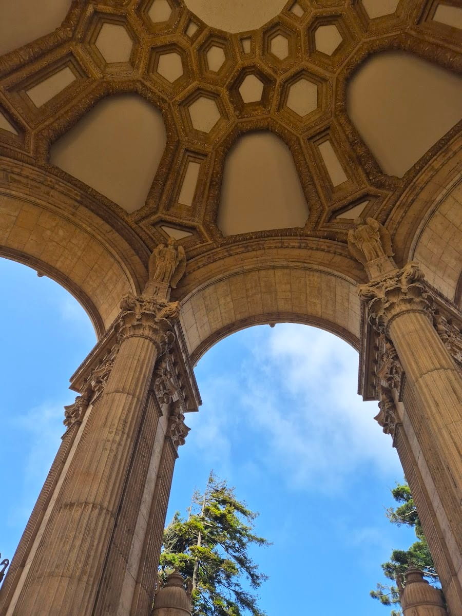 Palace of Fine Arts, California