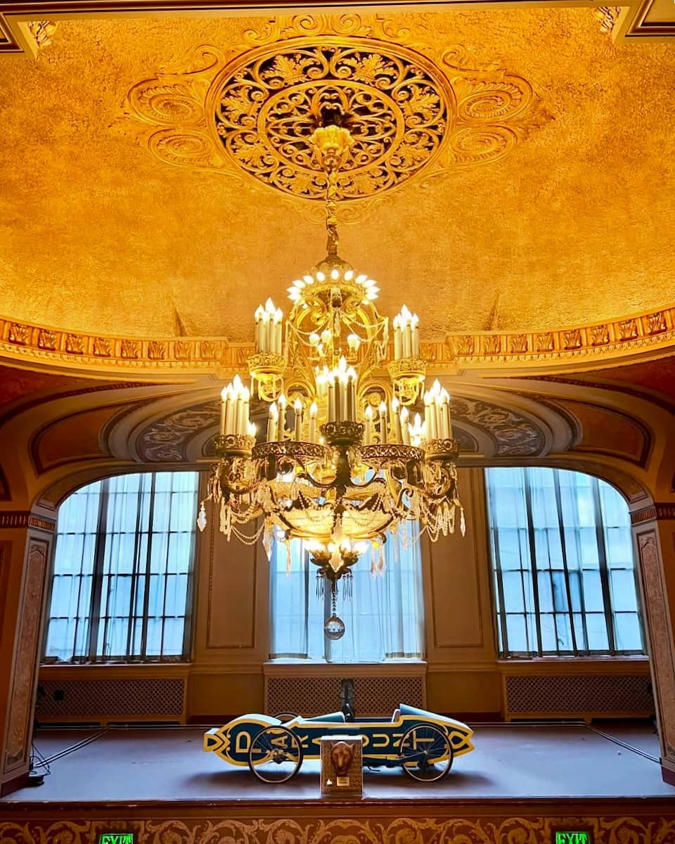 Paramount Theatre, Texas