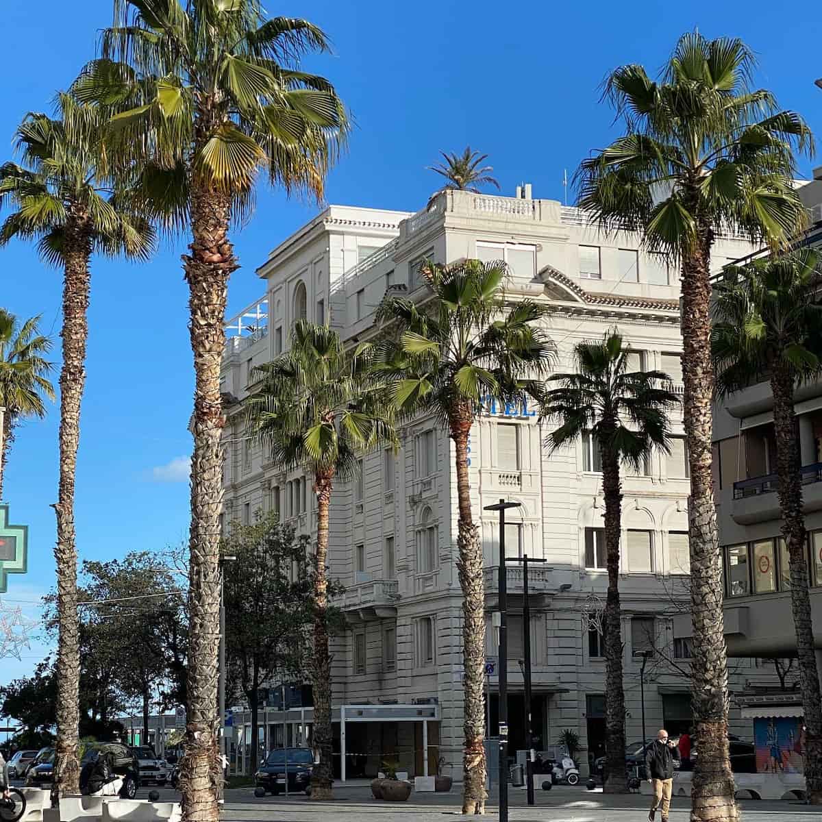 Piazza Salotto, Pescara