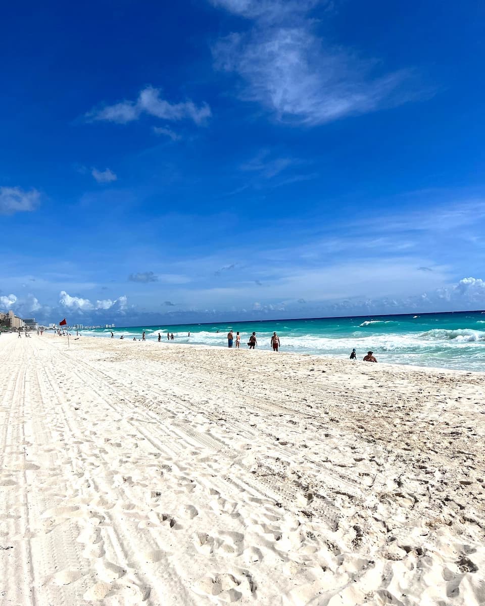 Playa Delfines, Cancun