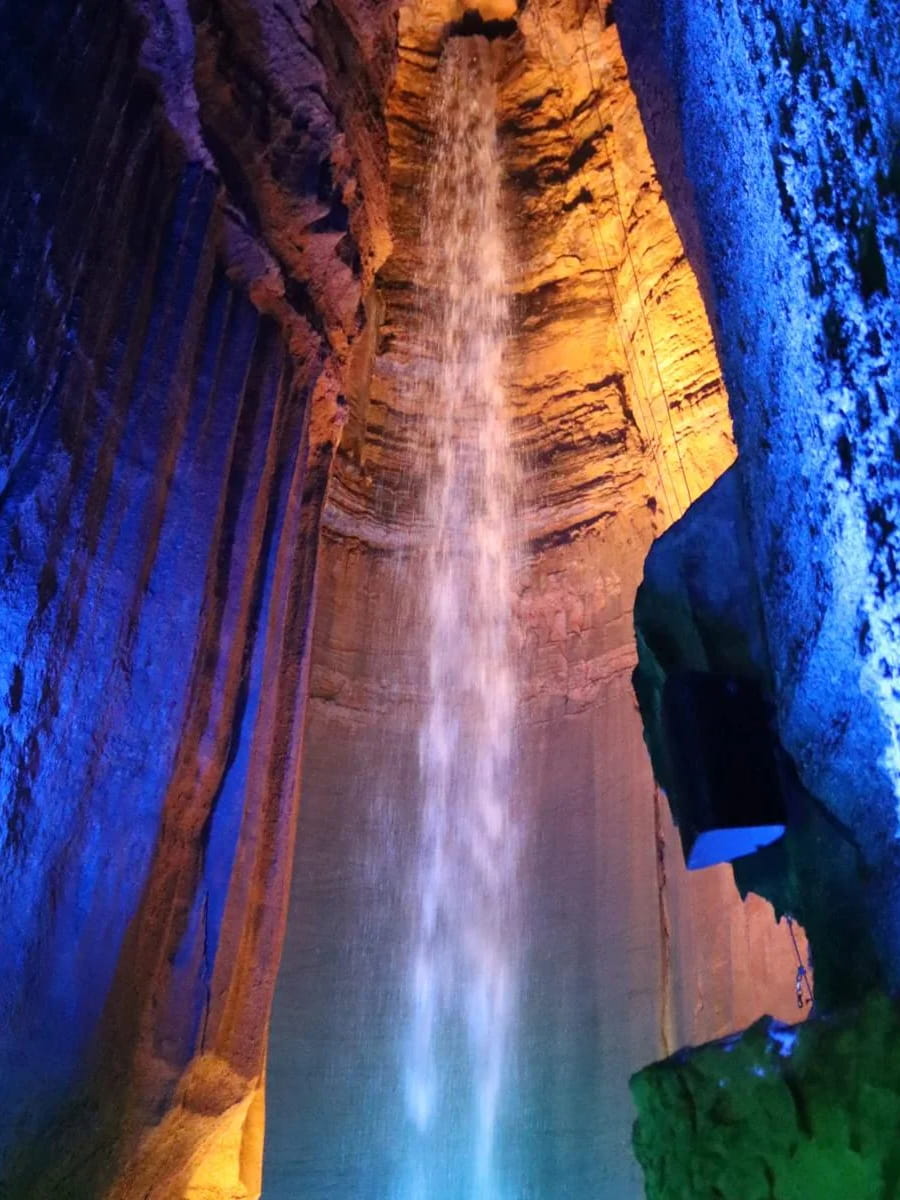 Ruby Falls, Tennessee