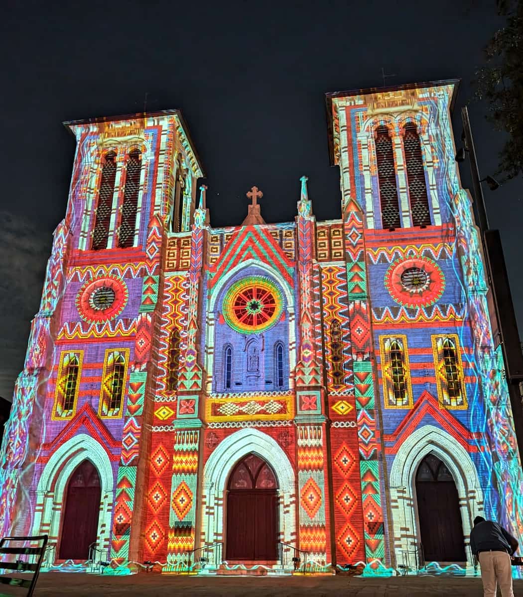 San Fernando Cathedral Light Show, San Antonio