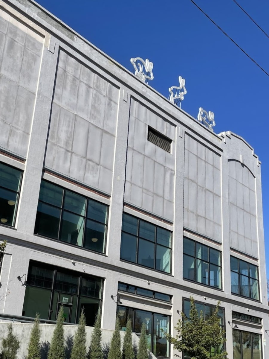 The Rabbit hOle, Kansas City