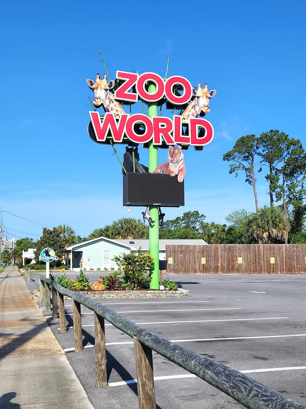 ZooWorld Zoological Park, Panama City Beach