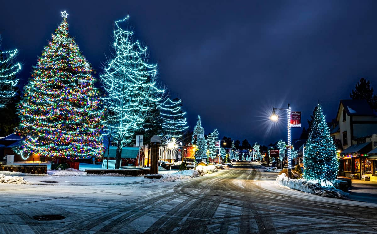Big Bear Lake Village, Christmas
