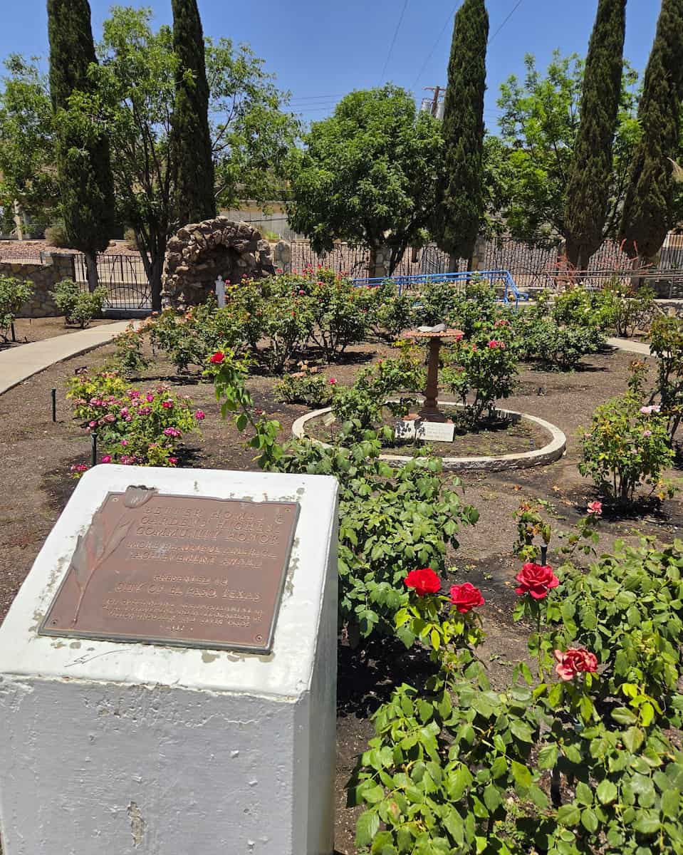 El Paso Municipal Rose Garden