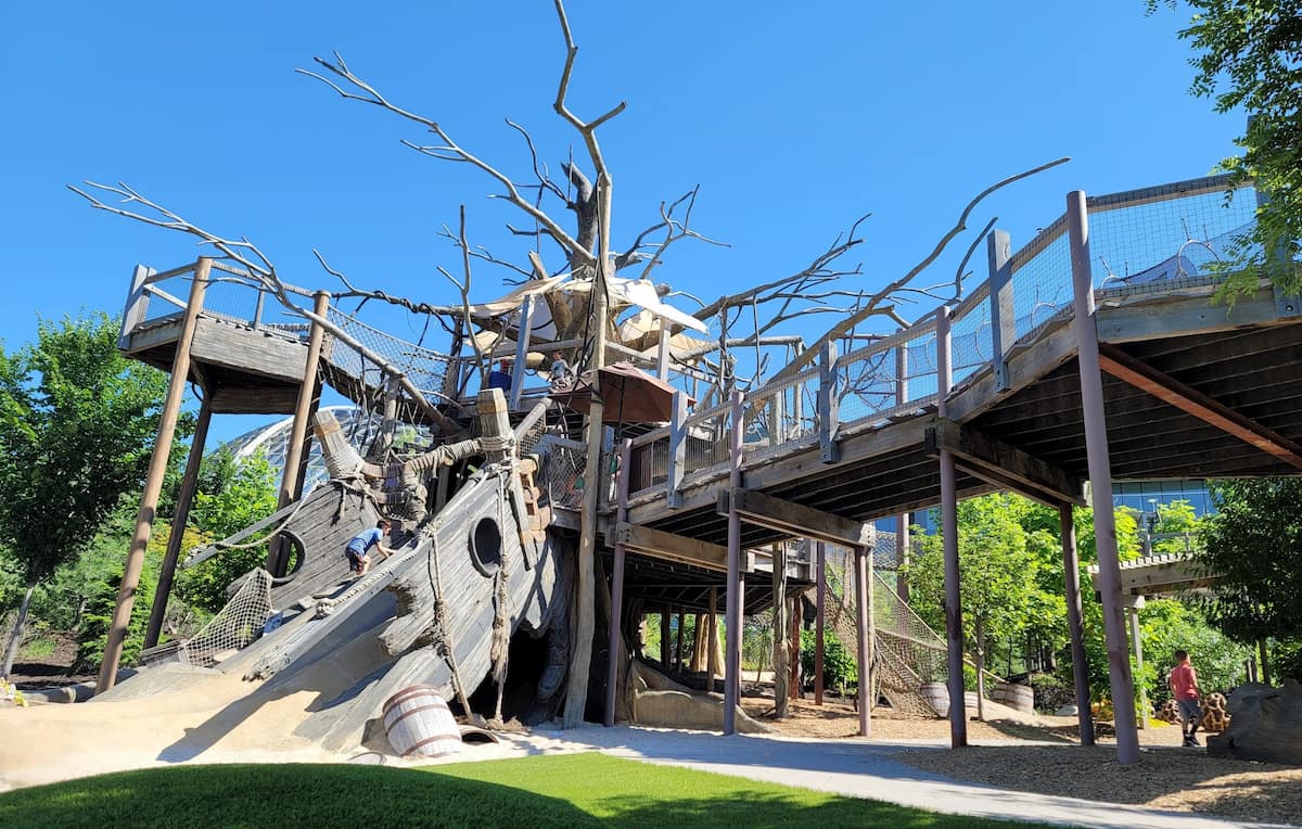 Henry Doorly Zoo Interactive Exhibits, Omaha