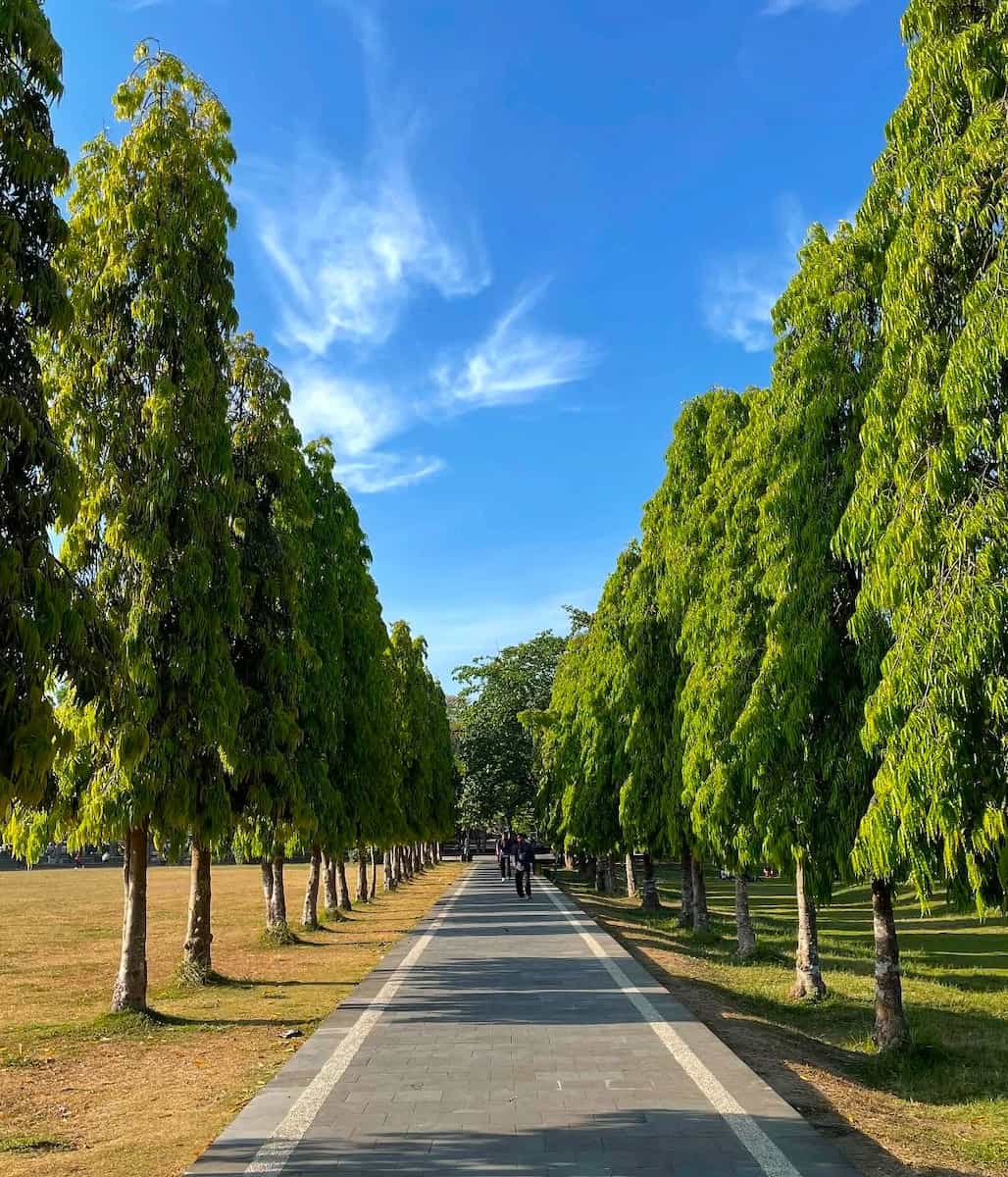 Lapangan Niti Mandala Renon, Bali